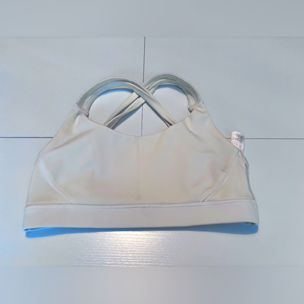 Tasc Performance Cream Strappy Sports Bra Size S